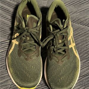 Asics Men's Green FF Blast Running Shoes. Size 8.5